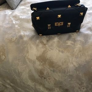 Black Valentino Roman Studded Shoulder bag, medium black, leather